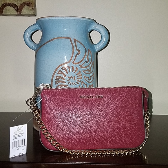 Michael Kors Medium Chain Pouchette - Picture 3 of 4